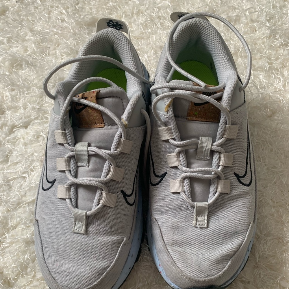 Nike, Gray/Light Blue/ Size 5 - Picture 2 of 5
